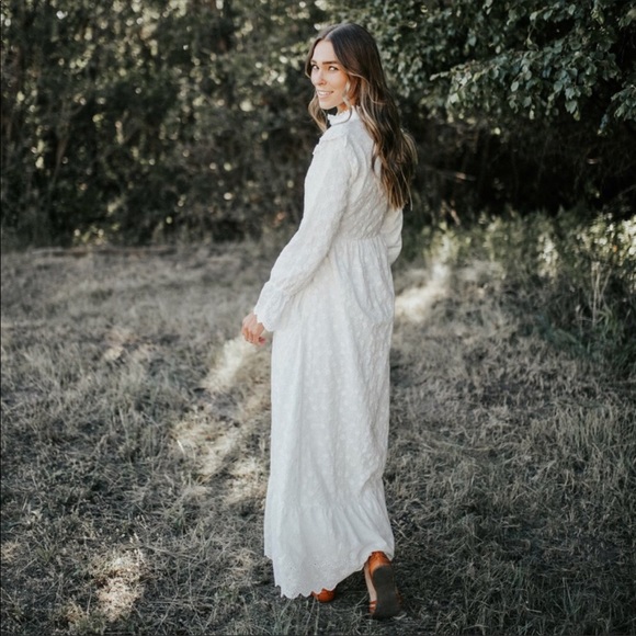 shopmaxwell.com Dresses & Skirts - White Temple Dress